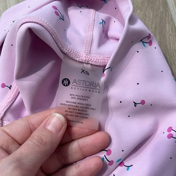 Astoria Luxe Blossom shorts + Sports bra 2 PC Set Cherry Polka Dots Sz XS - Picture 9 of 11